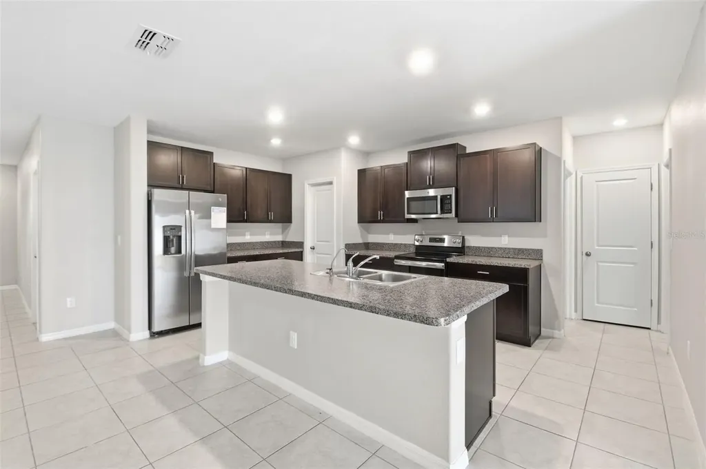 7329 Canterbury Bells Court Tampa FL 33619