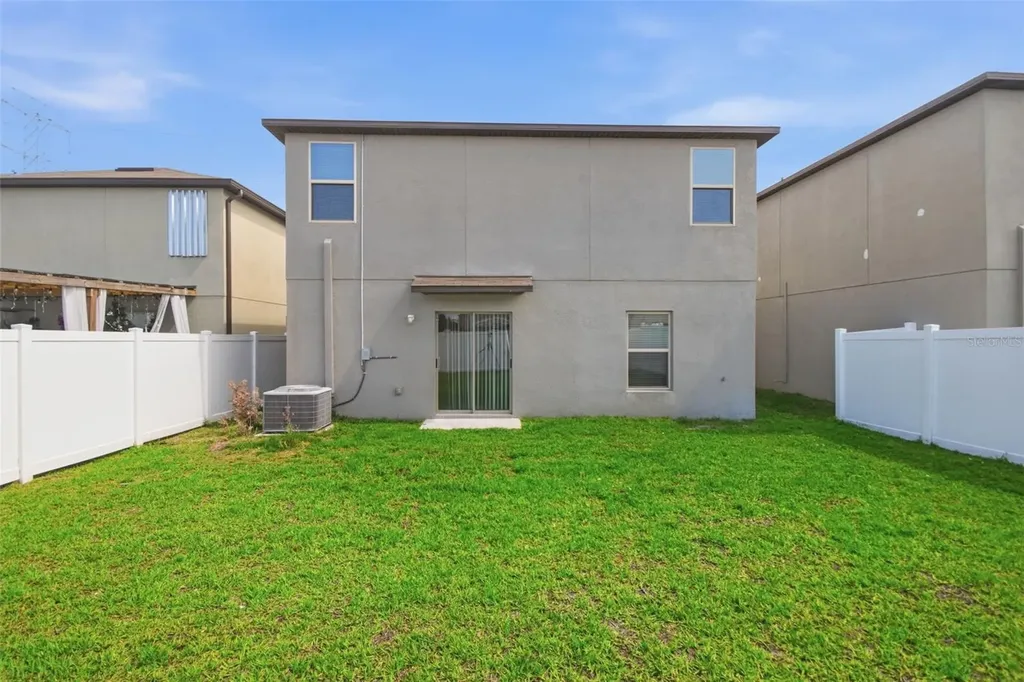 7329 Canterbury Bells Court Tampa FL 33619