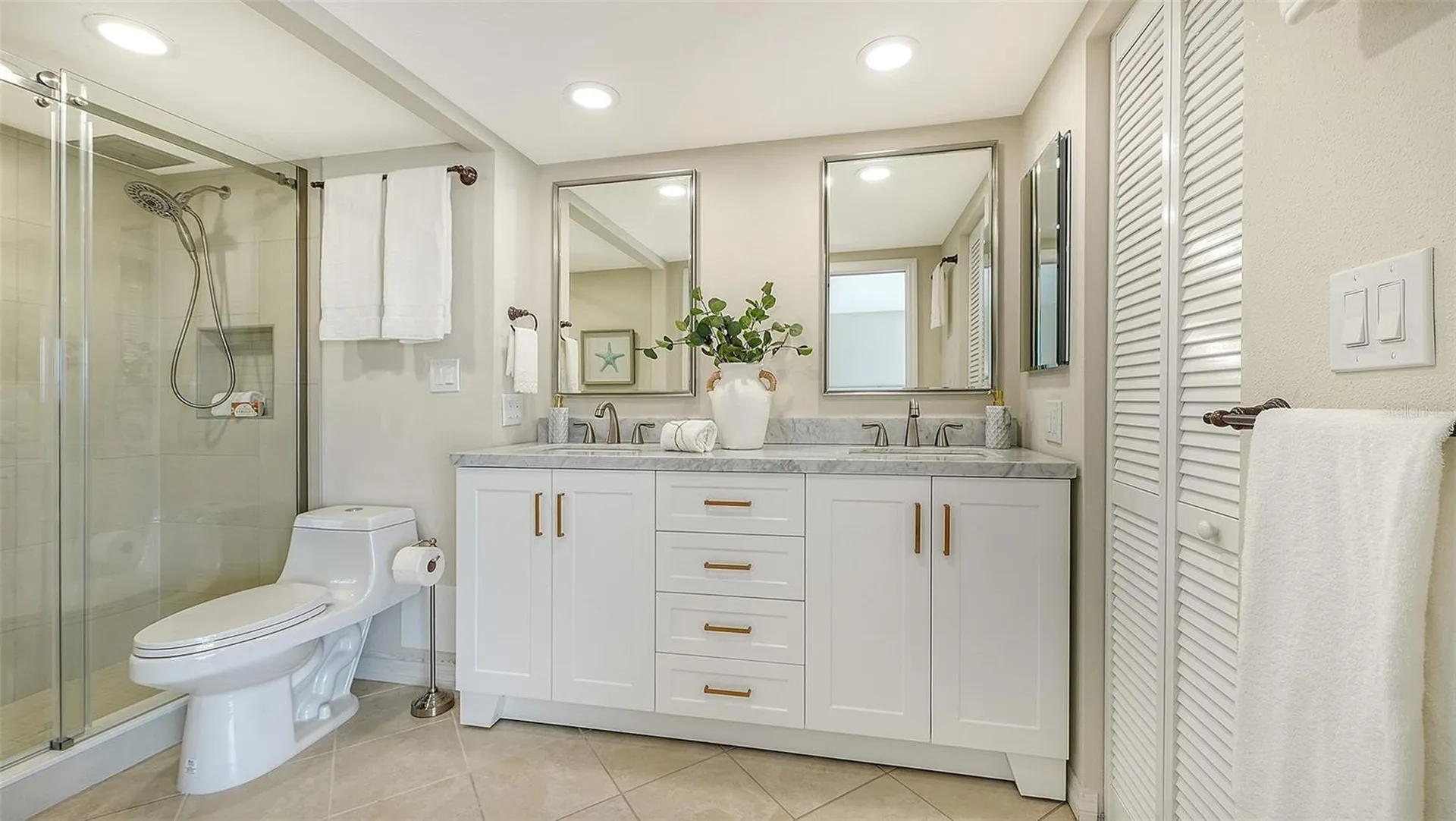 1750 Benjamin Franklin Drive Sarasota FL 34236
