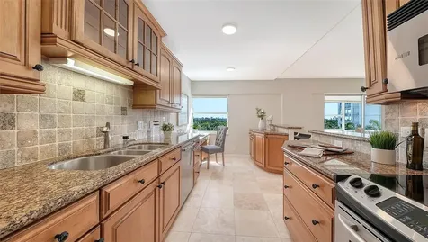 1750 Benjamin Franklin Drive Sarasota FL 34236