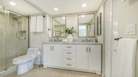 1750 Benjamin Franklin Drive Sarasota FL 34236
