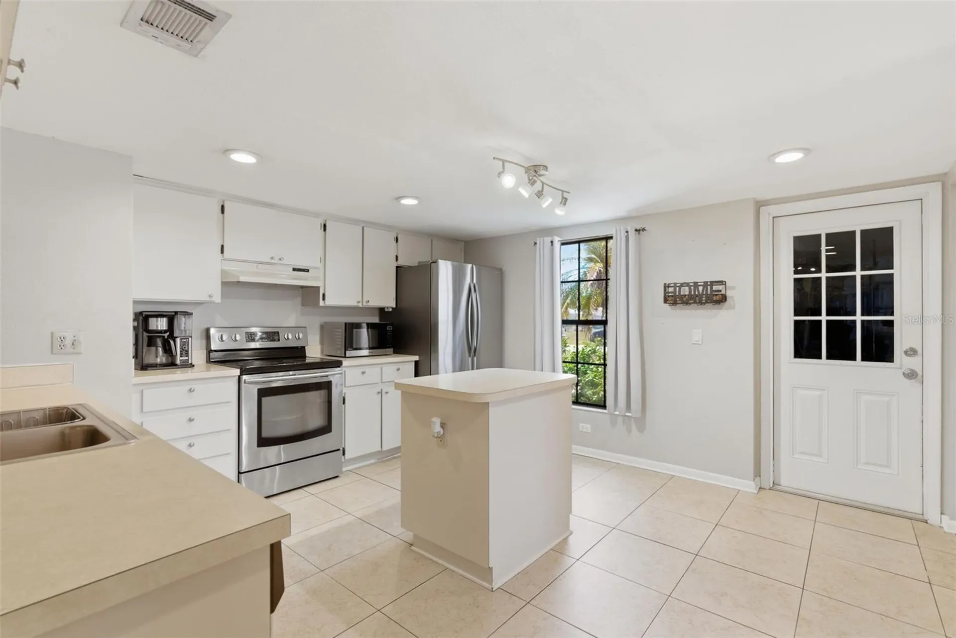 23057 Brighton Place Land O Lakes FL 34639