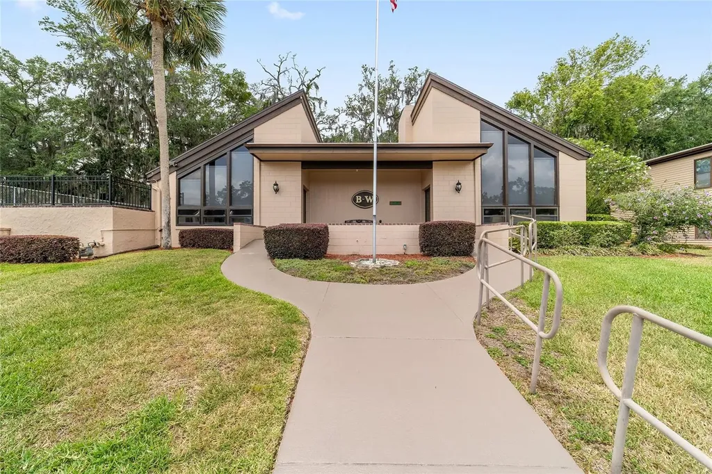 2415 NE 7th Street Ocala FL 34470