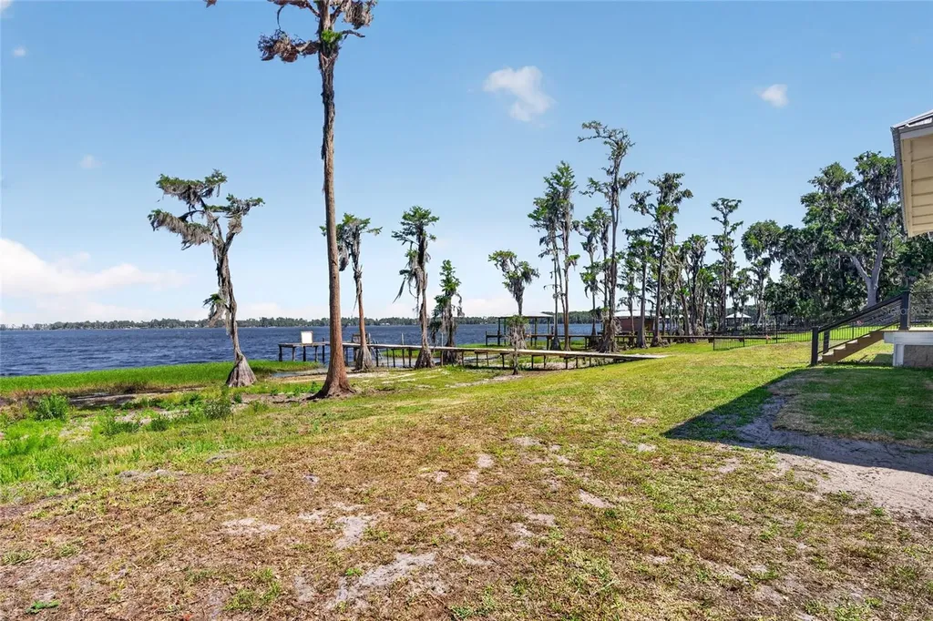 2473 SE 30th Street Melrose FL 32666