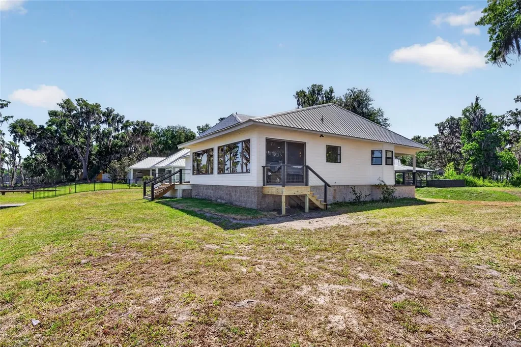 2473 SE 30th Street Melrose FL 32666