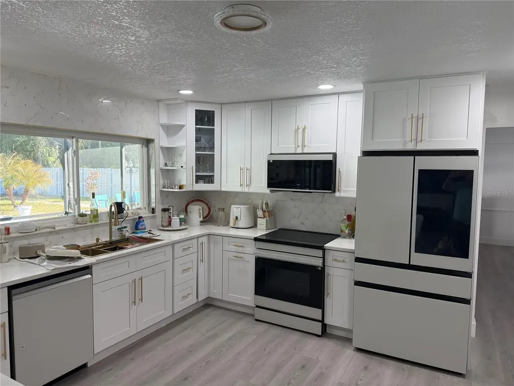 6006 Soaring Avenue Temple Terrace FL 33617