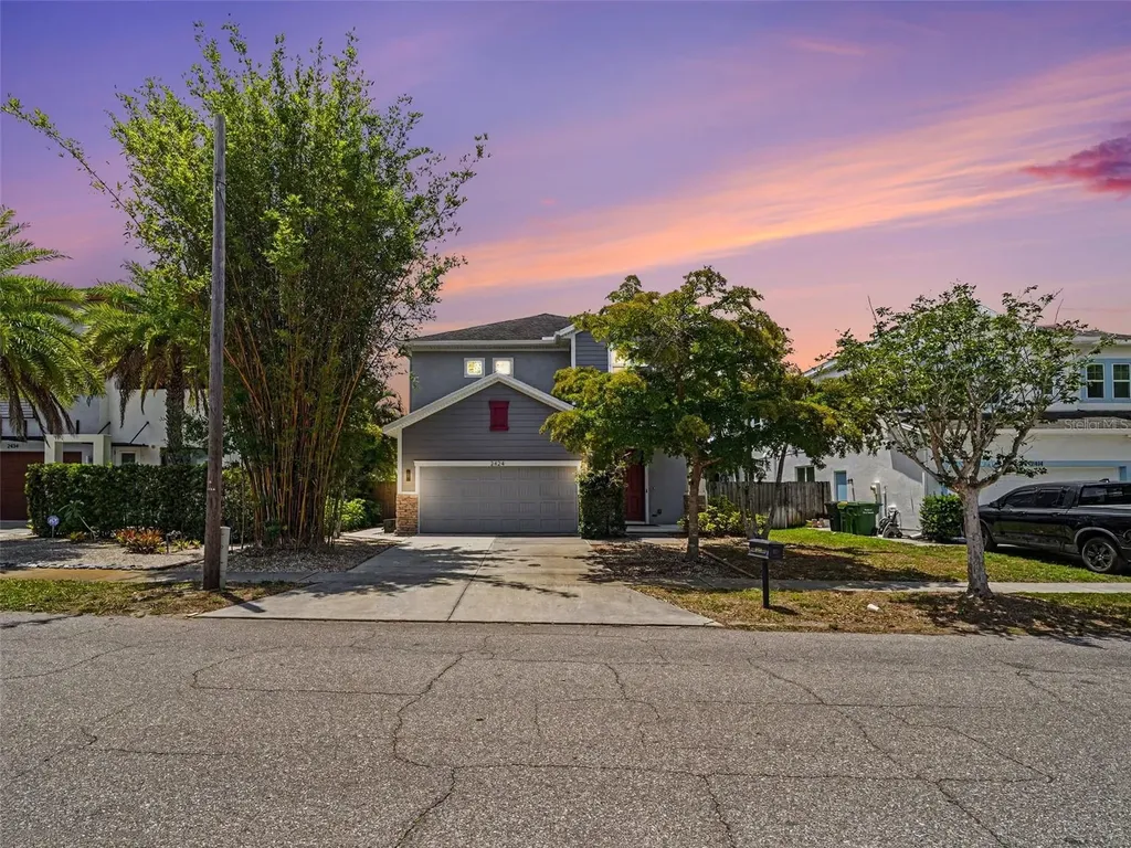 2424 Wood Street Sarasota FL 34237
