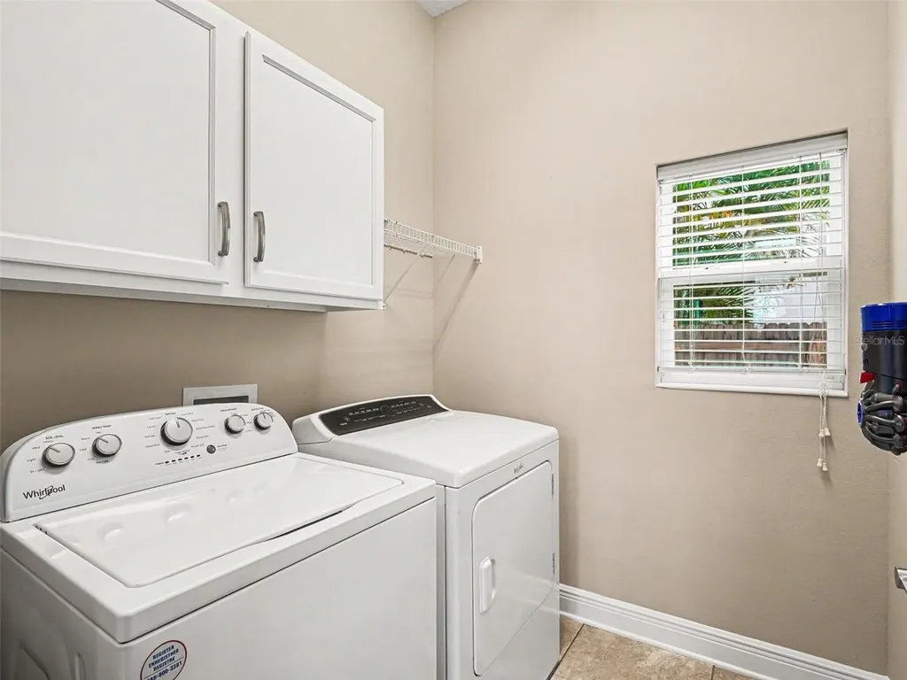 2424 Wood Street Sarasota FL 34237