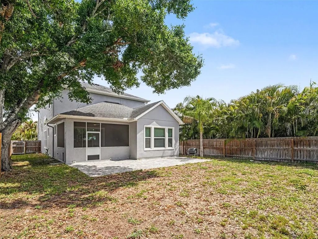 2424 Wood Street Sarasota FL 34237