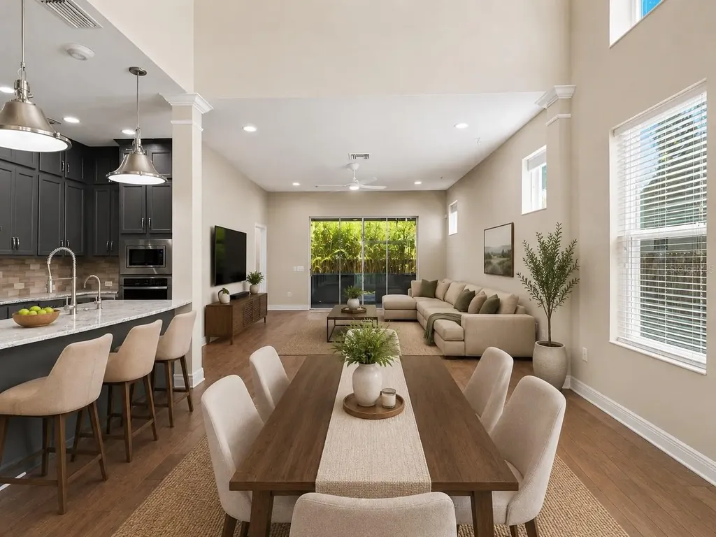 2424 Wood Street Sarasota FL 34237