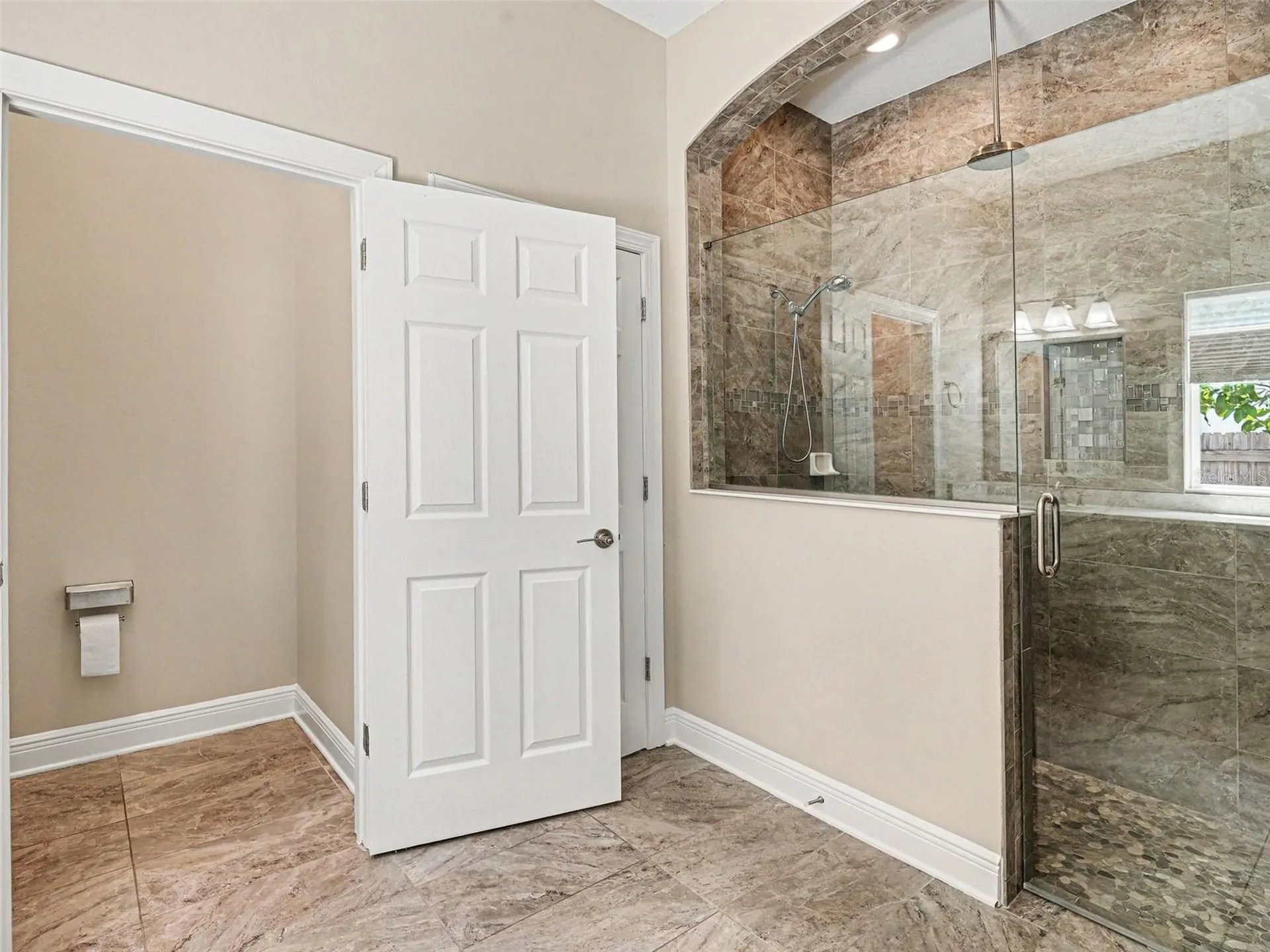 2424 Wood Street Sarasota FL 34237