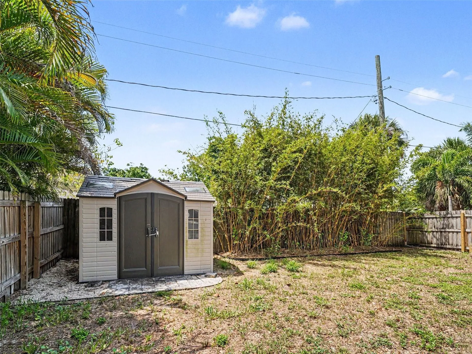 2424 Wood Street Sarasota FL 34237
