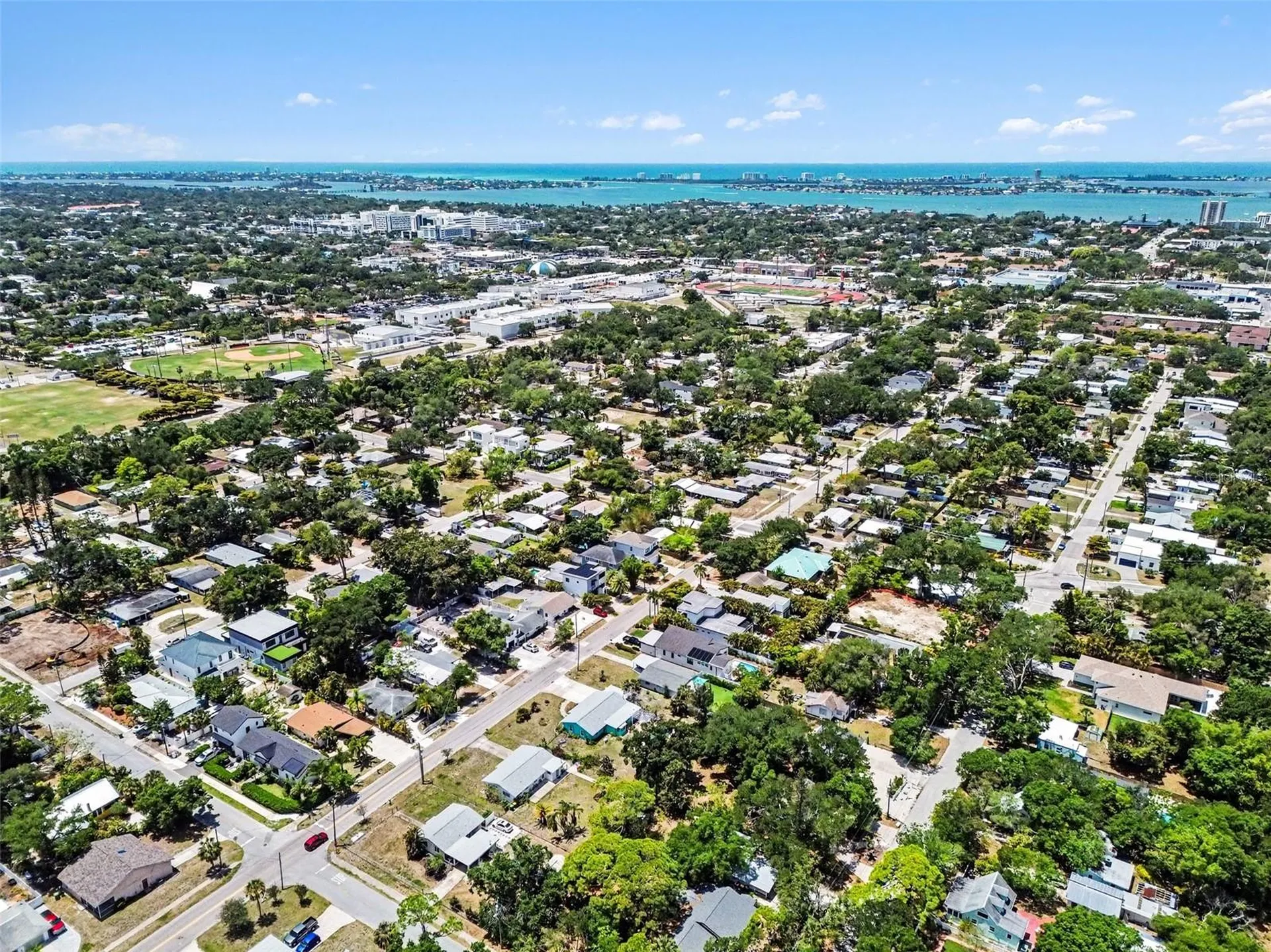 2424 Wood Street Sarasota FL 34237