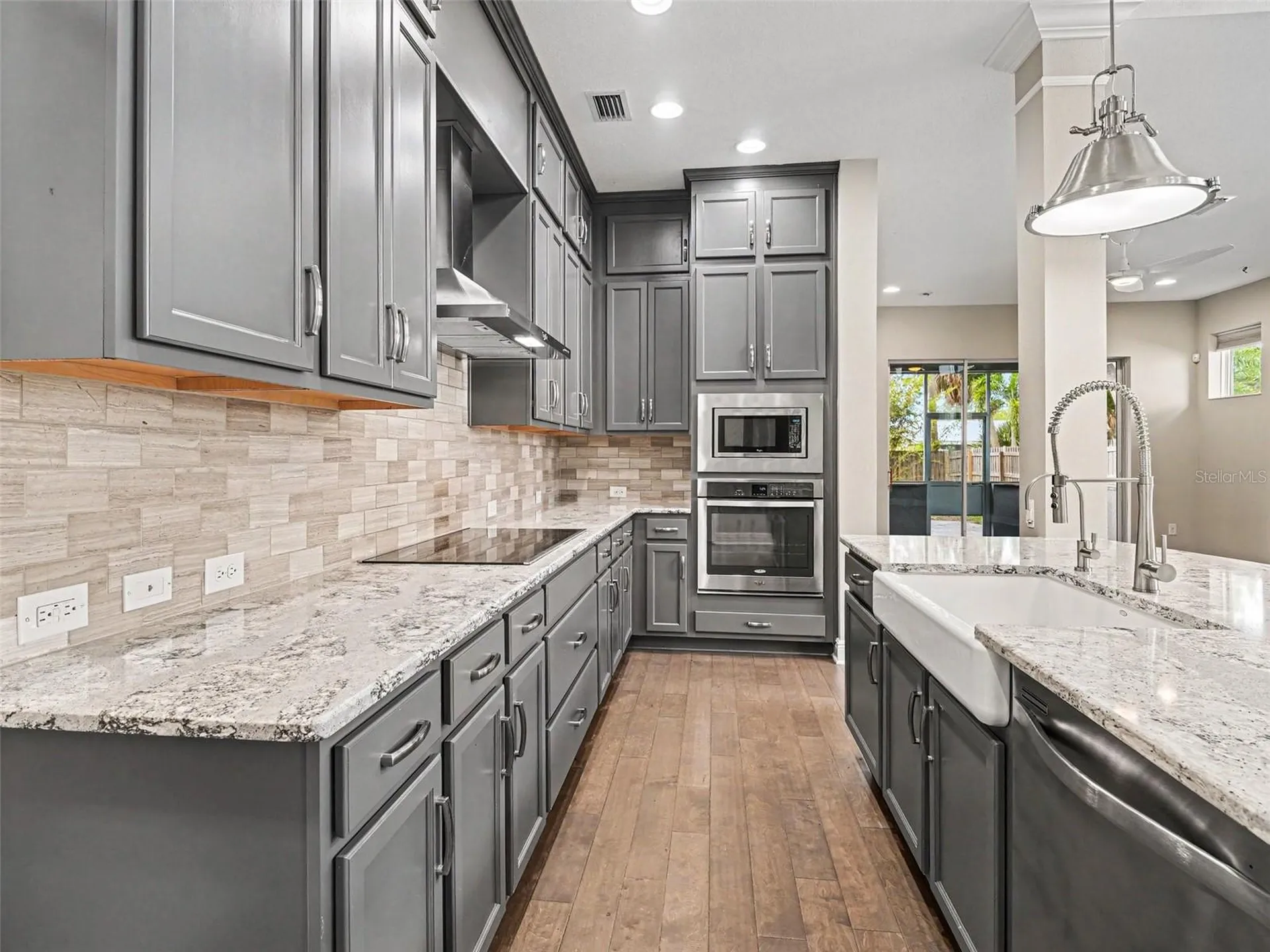 2424 Wood Street Sarasota FL 34237