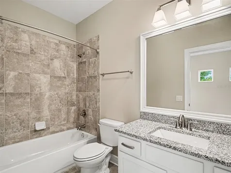 2424 Wood Street Sarasota FL 34237
