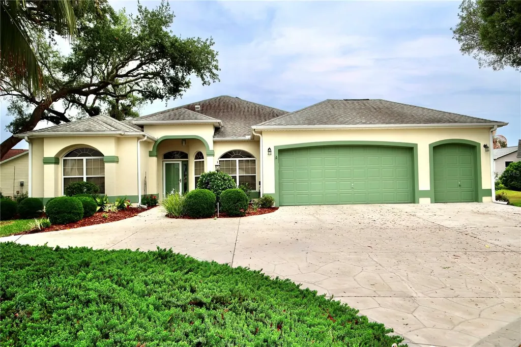 532 Carrera Drive Lady Lake FL 32159