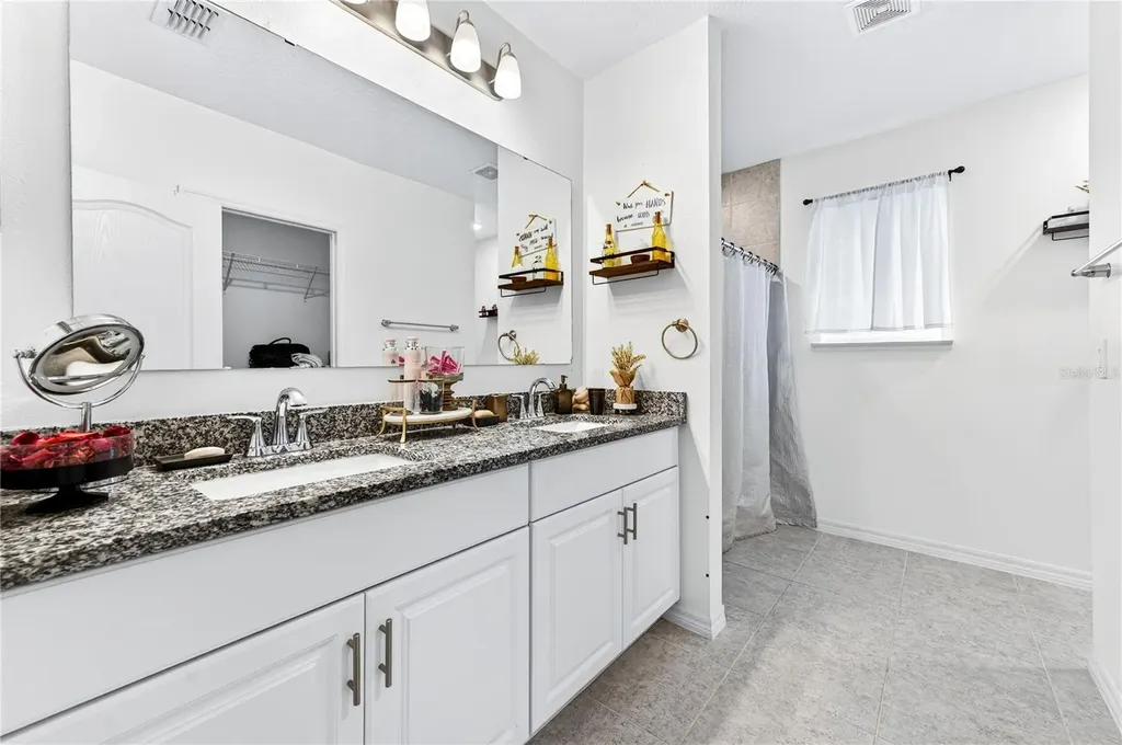 180 Dolphin Street SE Palm Bay FL 32909