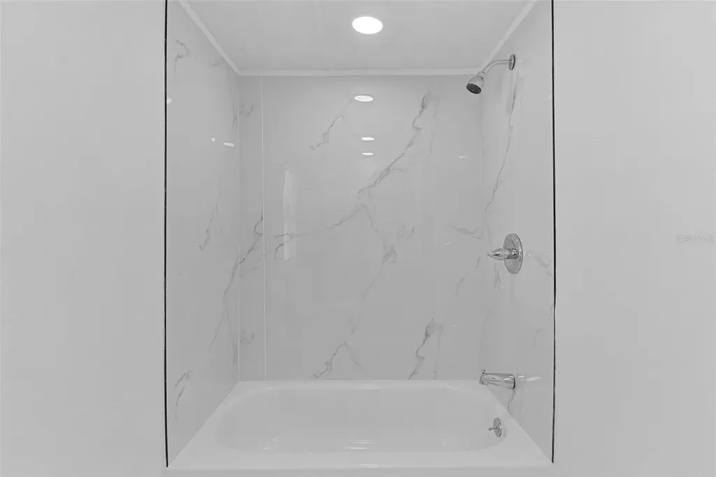 33514 Luana Court Leesburg FL 34788