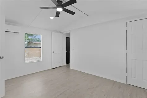 33514 Luana Court Leesburg FL 34788