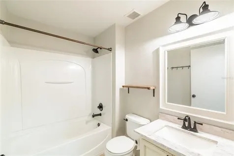 5049 Gandross Lane Mount Dora FL 32757