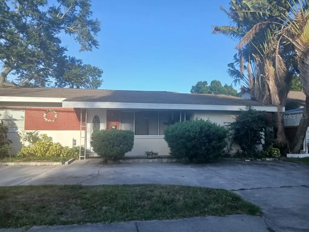8595 52nd Street N Pinellas Park FL 33781