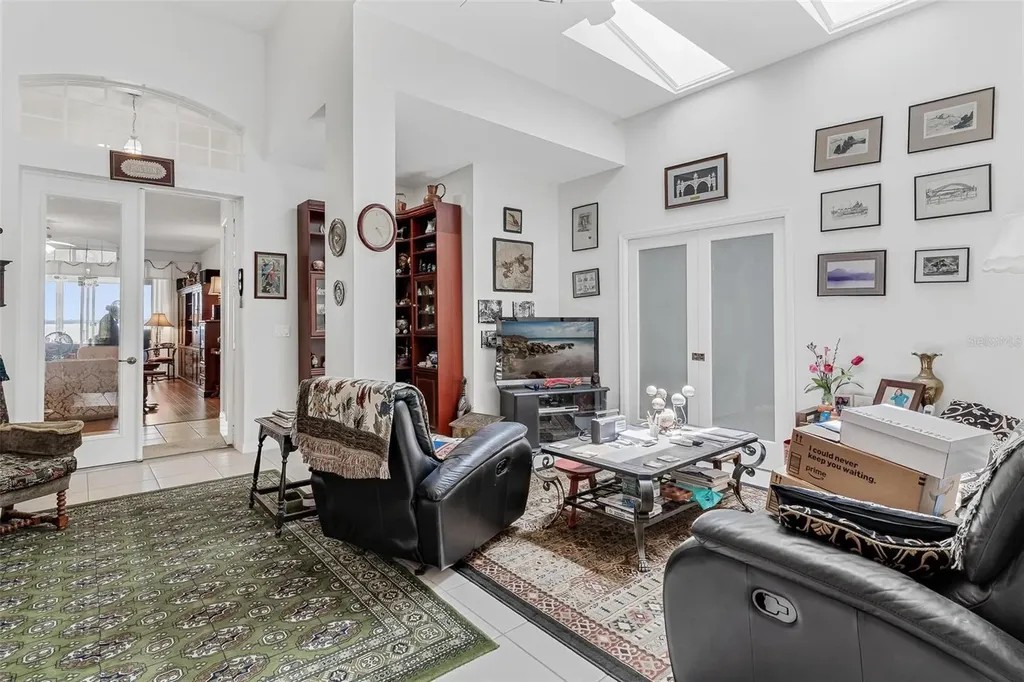 6274 Sailboat Avenue Tavares FL 32778