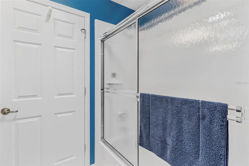 6274 Sailboat Avenue Tavares FL 32778