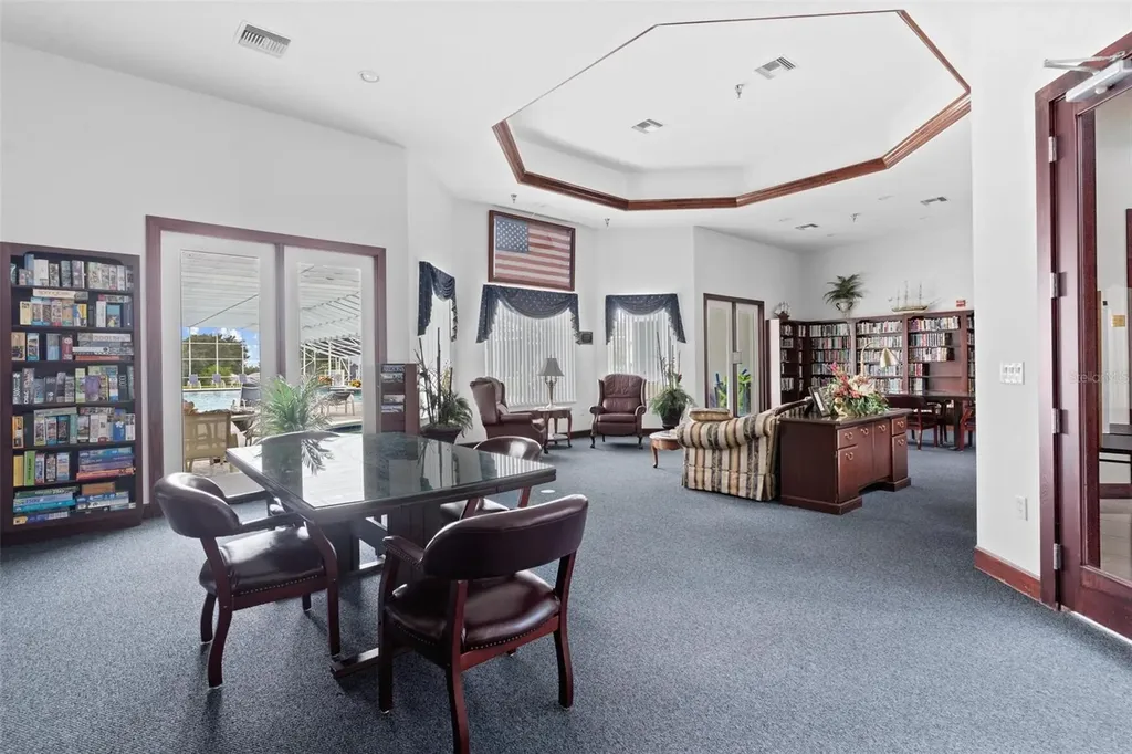 6274 Sailboat Avenue Tavares FL 32778