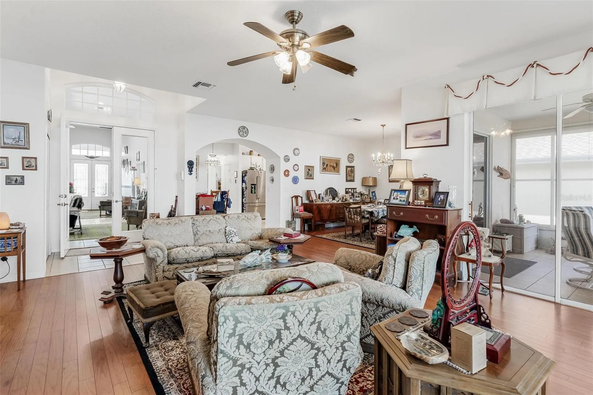 6274 Sailboat Avenue Tavares FL 32778
