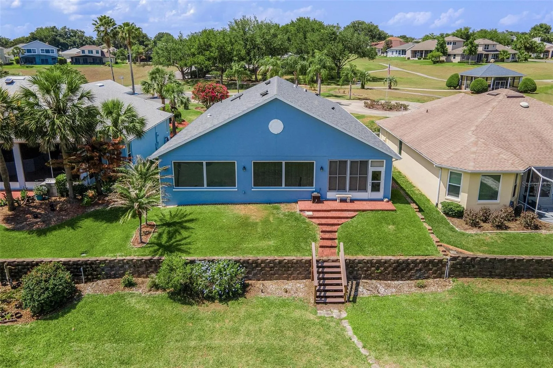 6274 Sailboat Avenue Tavares FL 32778