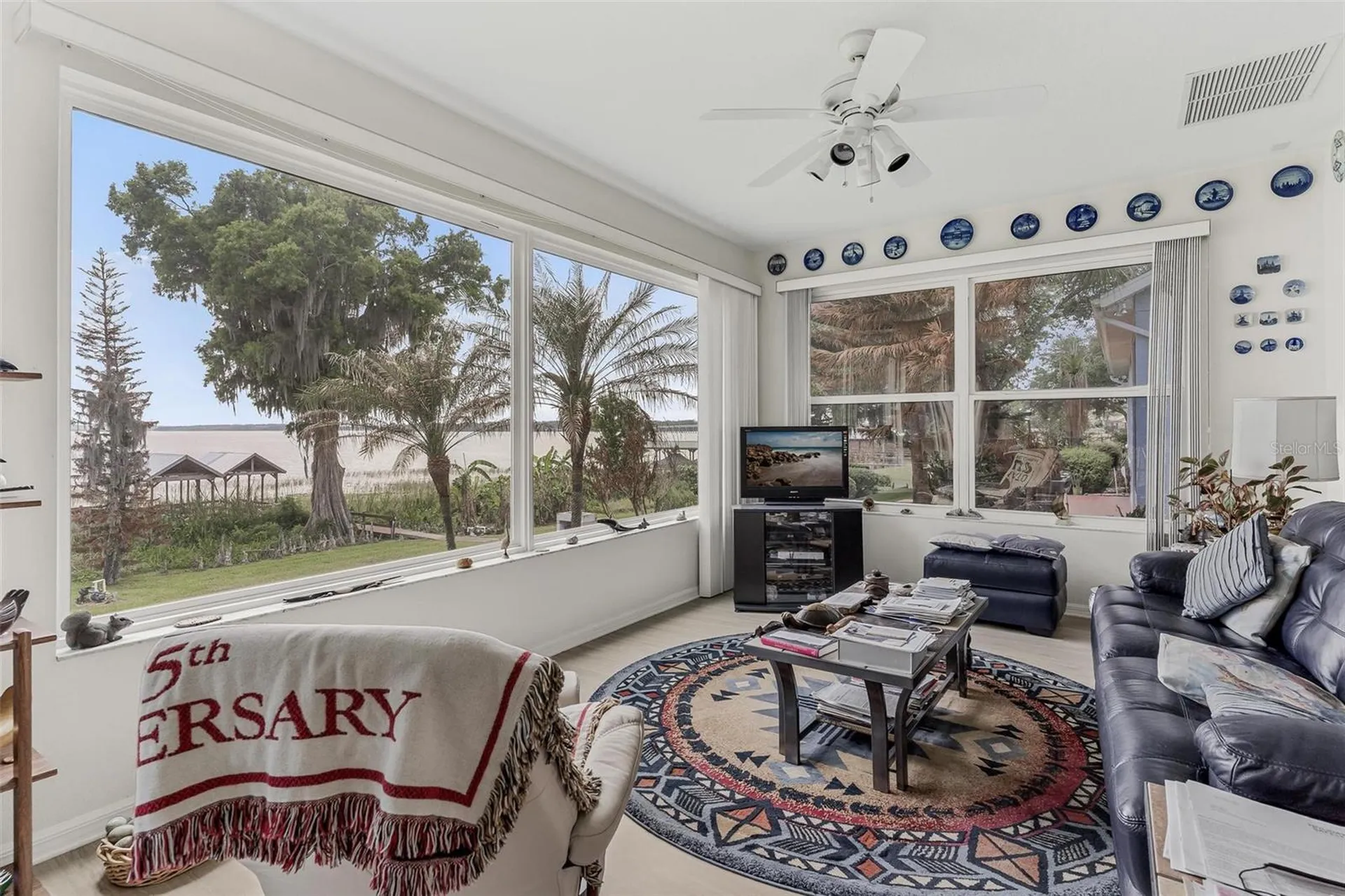 6274 Sailboat Avenue Tavares FL 32778