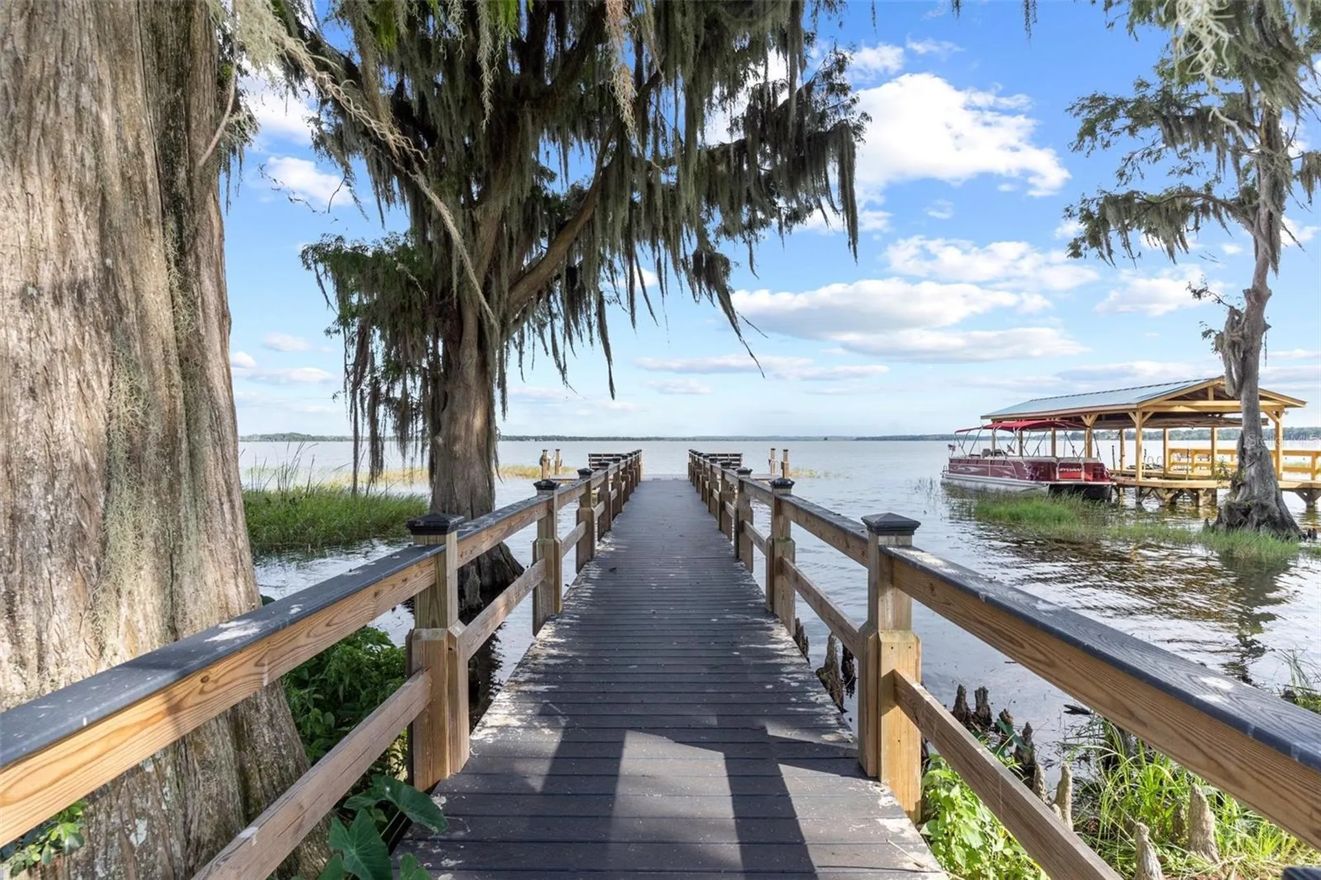 6274 Sailboat Avenue Tavares FL 32778