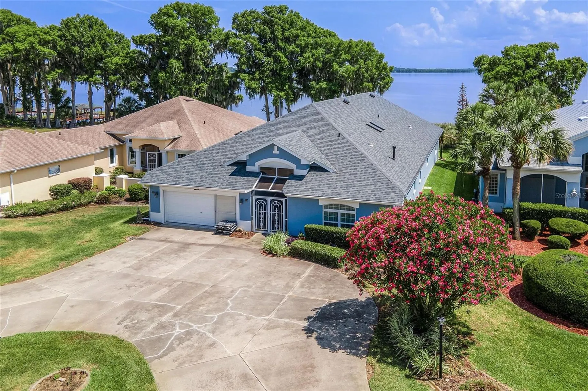 6274 Sailboat Avenue Tavares FL 32778