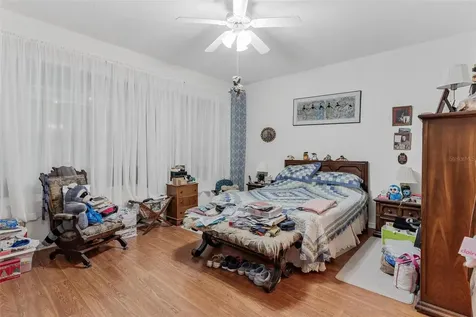 6274 Sailboat Avenue Tavares FL 32778