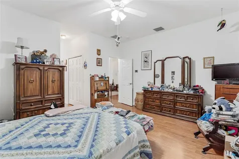 6274 Sailboat Avenue Tavares FL 32778