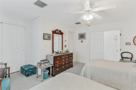 6274 Sailboat Avenue Tavares FL 32778