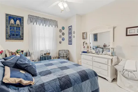 6274 Sailboat Avenue Tavares FL 32778