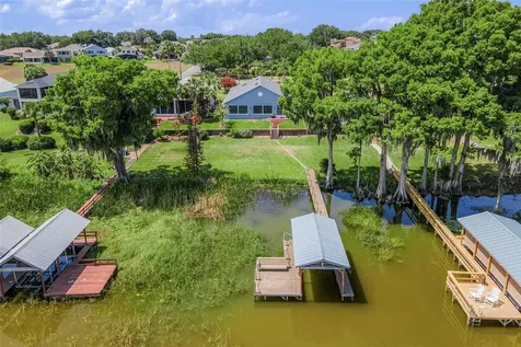 6274 Sailboat Avenue Tavares FL 32778