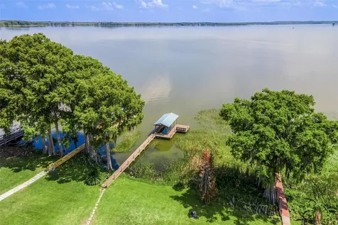 6274 Sailboat Avenue Tavares FL 32778