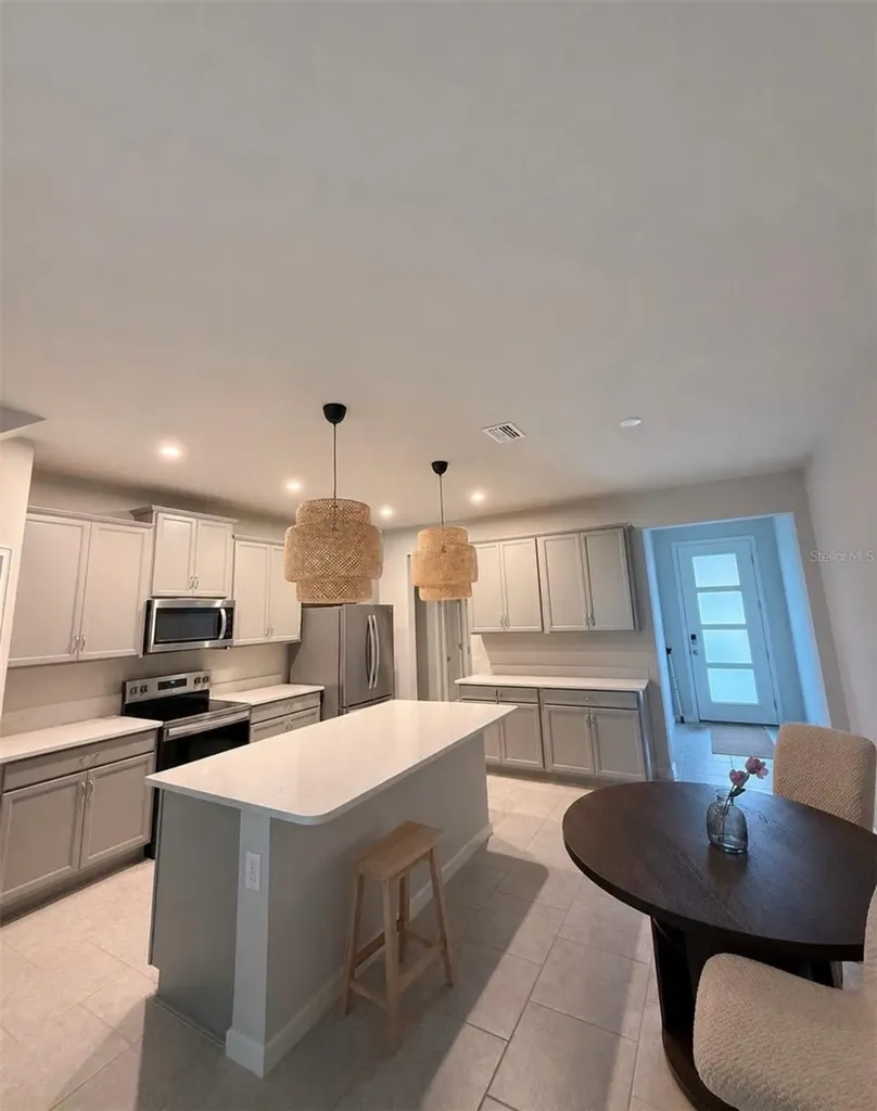 1138 Creek Valley Court Brandon FL 33511