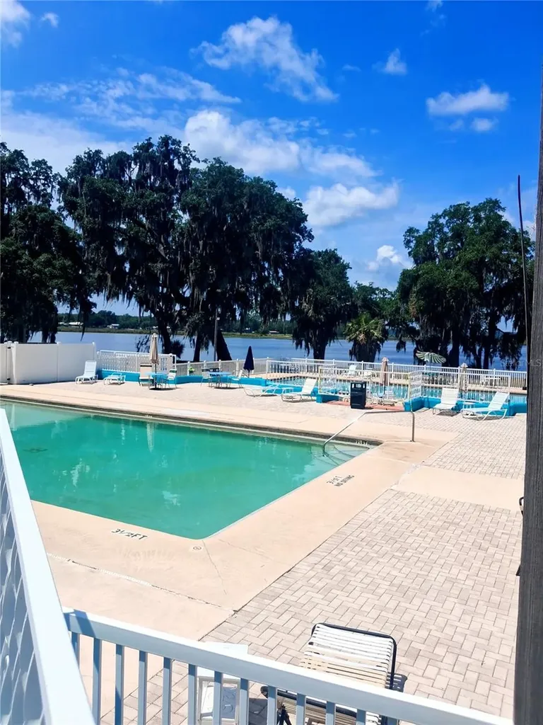 25225 141st Lane NE Fort Mc Coy FL 32134