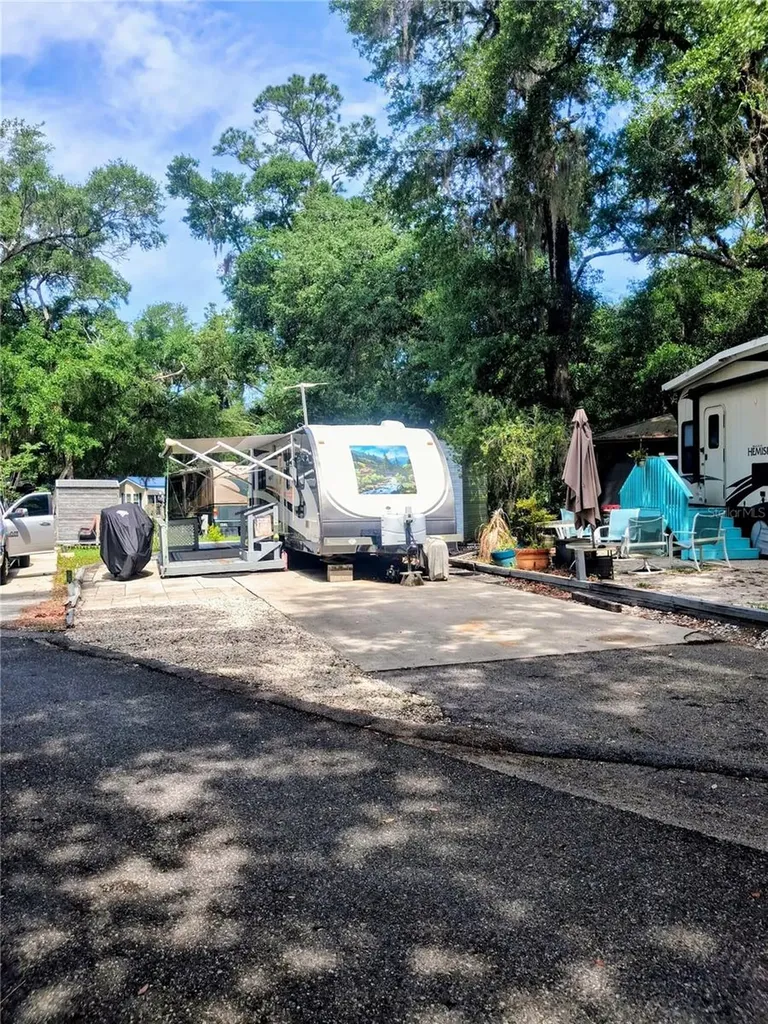 25225 141st Lane NE Fort Mc Coy FL 32134