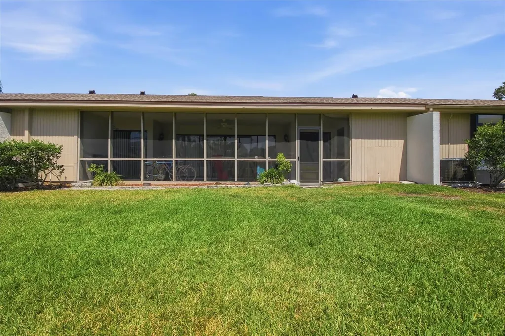 260 Michaels Circle Oldsmar FL 34677