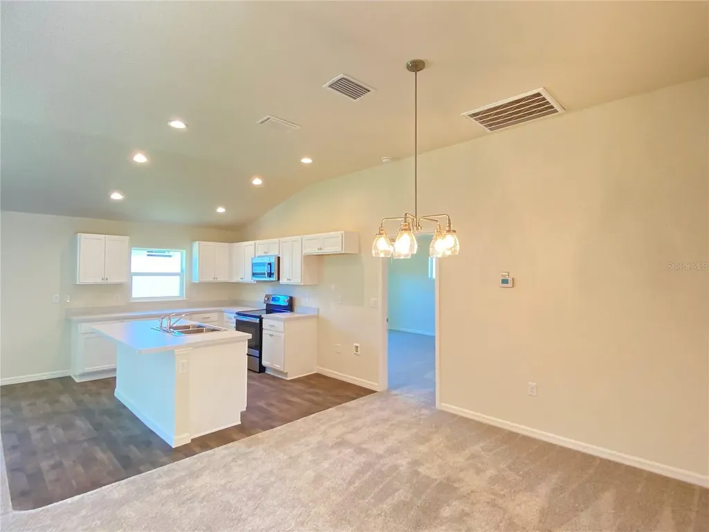 8190 N Wakefield Drive Citrus Springs FL 34434