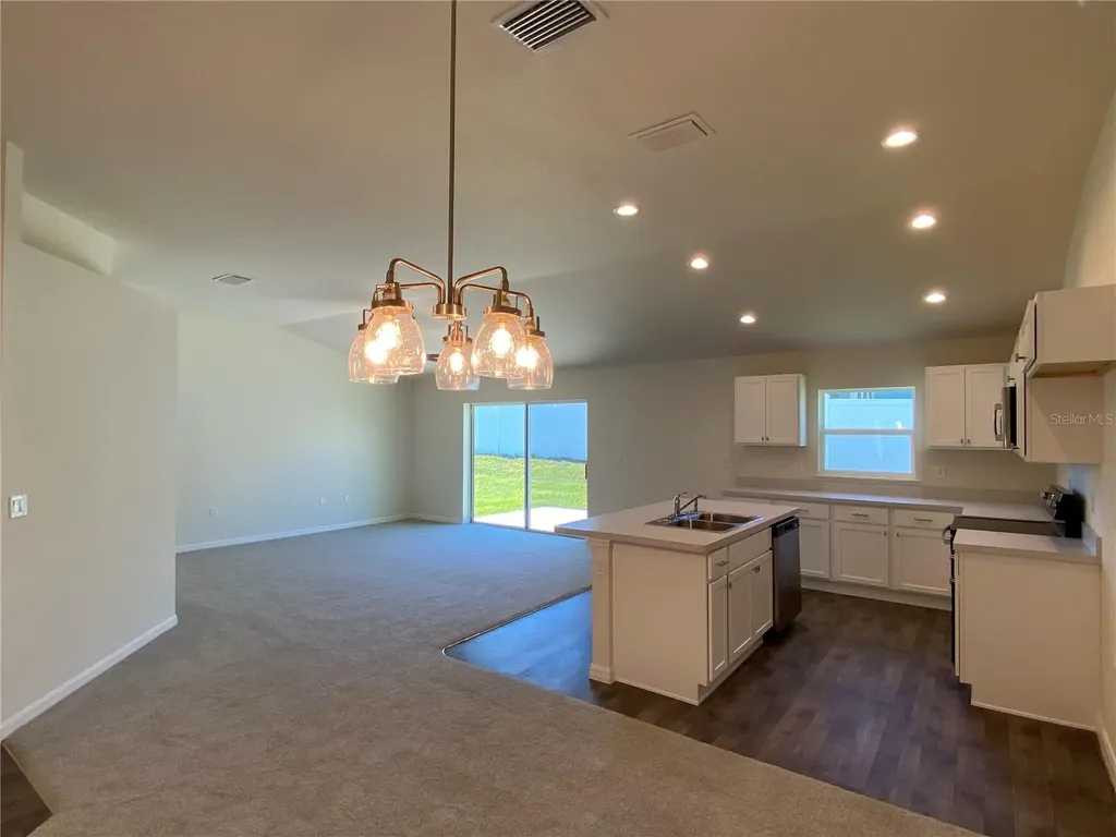 8190 N Wakefield Drive Citrus Springs FL 34434