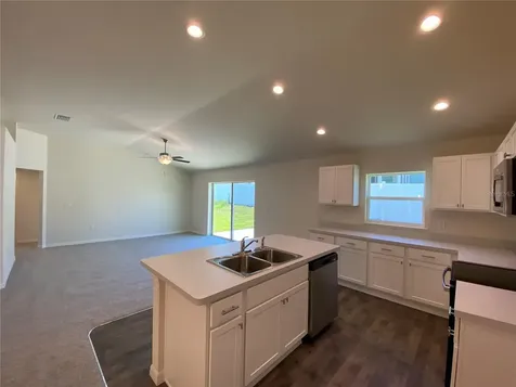 8190 N Wakefield Drive Citrus Springs FL 34434