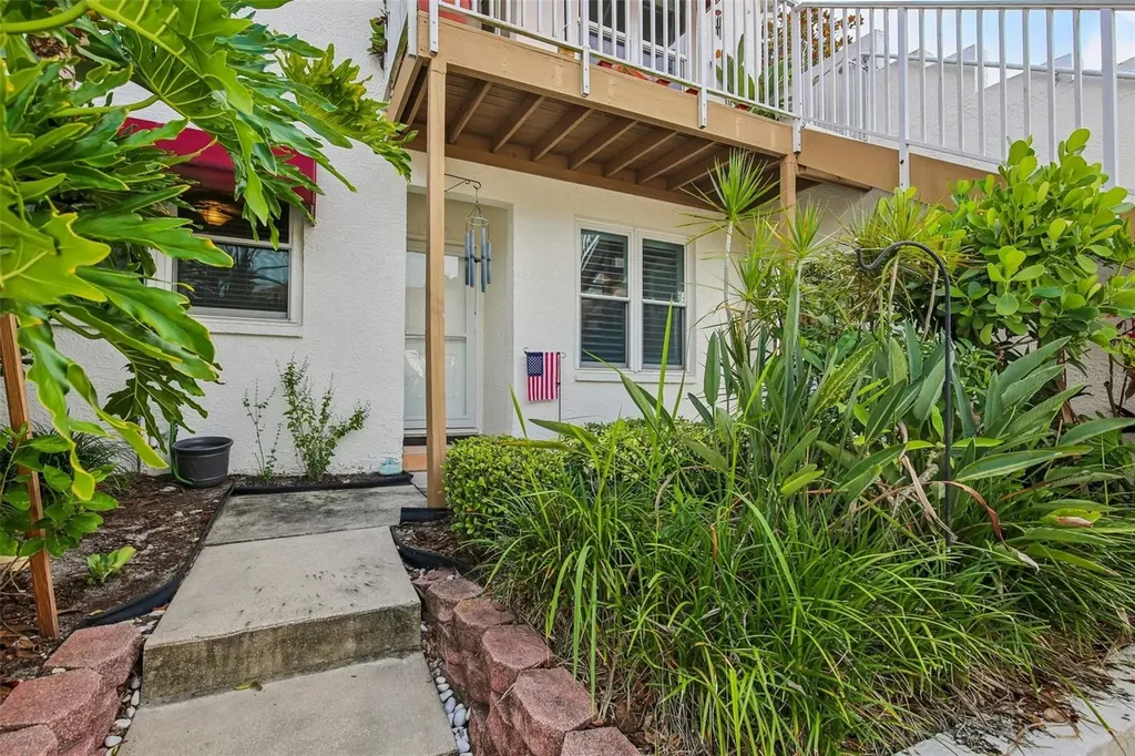1440 Water View Drive W Largo FL 33771