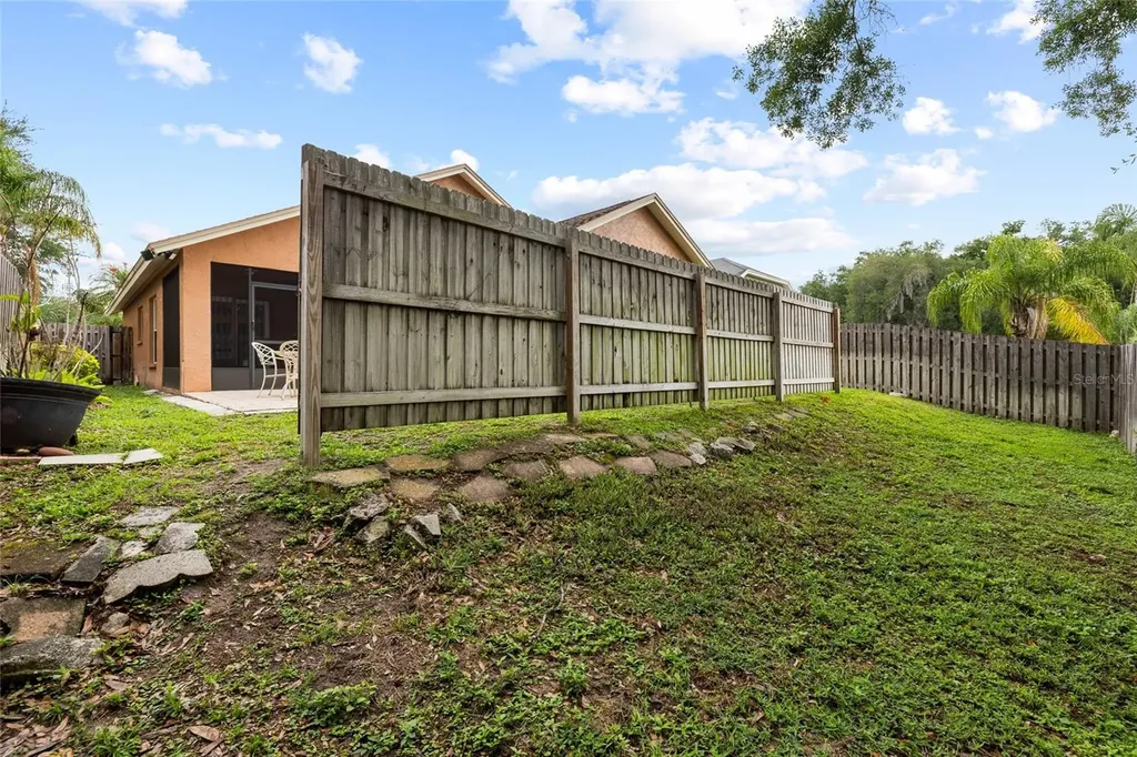 5606 Paddock Trail Drive Tampa FL 33624