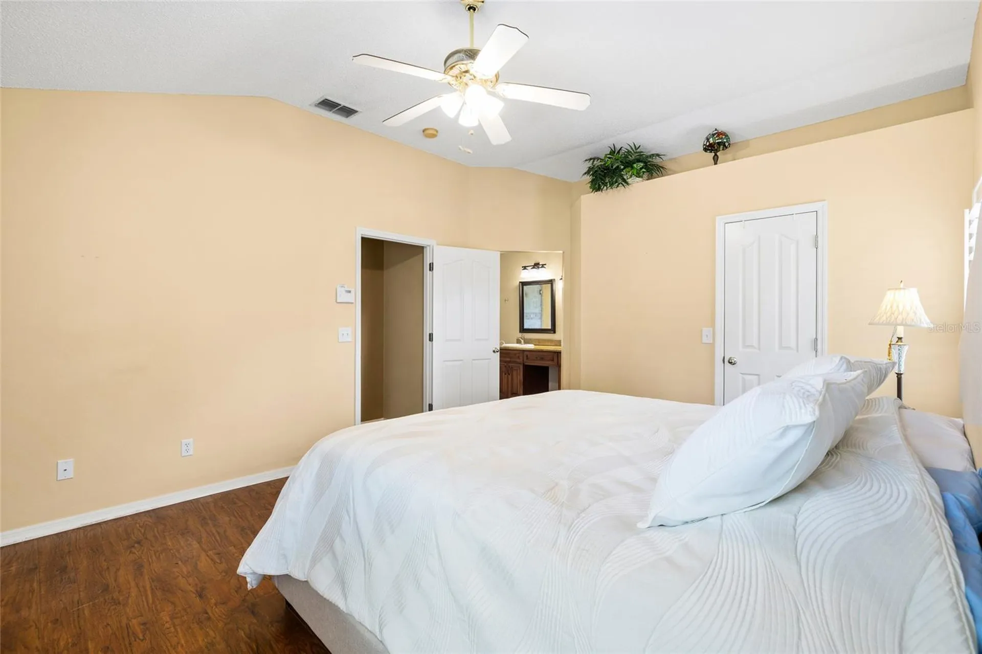 5606 Paddock Trail Drive Tampa FL 33624