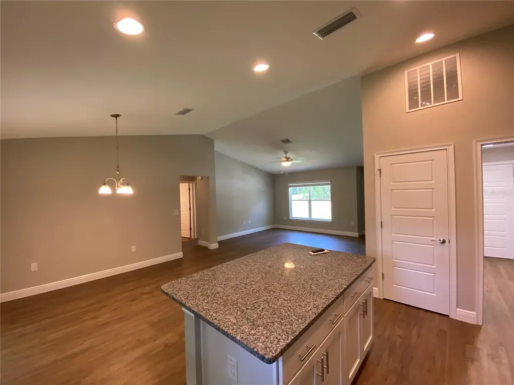 9065 N Akola Way Citrus Springs FL 34434